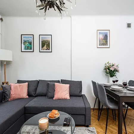 Apartmán By Lampaul With Garden