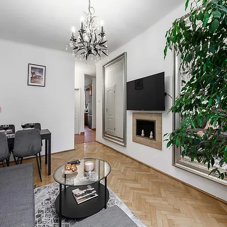 Apartmán By Lampaul With Garden *