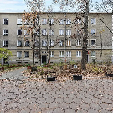 Apartmán By Lampaul With Garden Varšava
