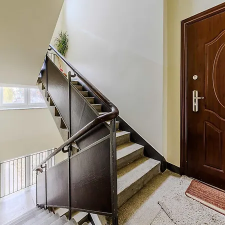 Apartmán By Lampaul With Garden Varšava